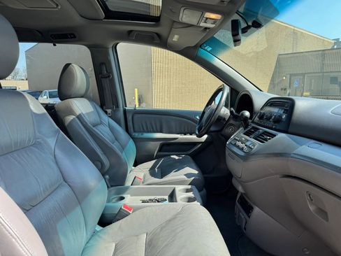 Used 2010 Honda Odyssey EX-L image 22