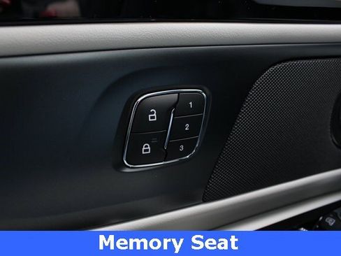 New 2026 Lincoln Nautilus Reserve w/ Jet Appearance Package image 28