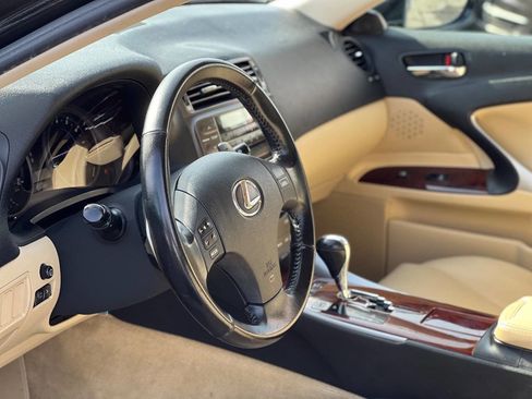 Used 2007 Lexus IS 250 Base 4dr Sedan (2.5L V6 6A) image 12