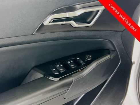 Certified 2025 Kia Sportage EX FWD image 19