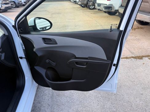 Used 2020 Chevrolet Sonic LT FWD image 11