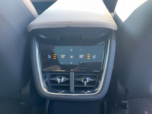 New 2025 Volvo EX90 Plus w/ Protection Package Premier image 9