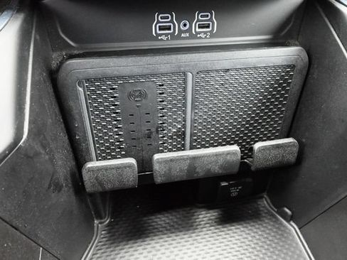Used 2025 RAM 1500 Laramie w/ Sport Appearance Package AWD/4WD image 40