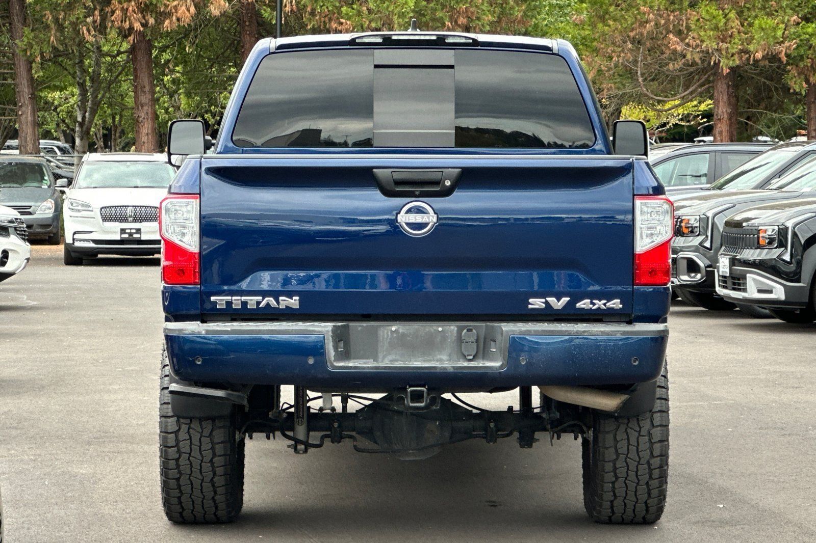 Used 2023 Nissan Titan SV w/ SV Convenience Package AWD/4WD image 5