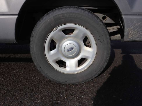 Used 2007 Ford F150 XLT image 9