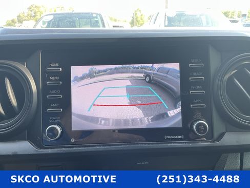 Used 2022 Toyota Tacoma SR w/ SR Convenience Package RWD image 17