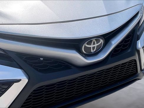 Used 2023 Toyota Camry SE FWD image 31