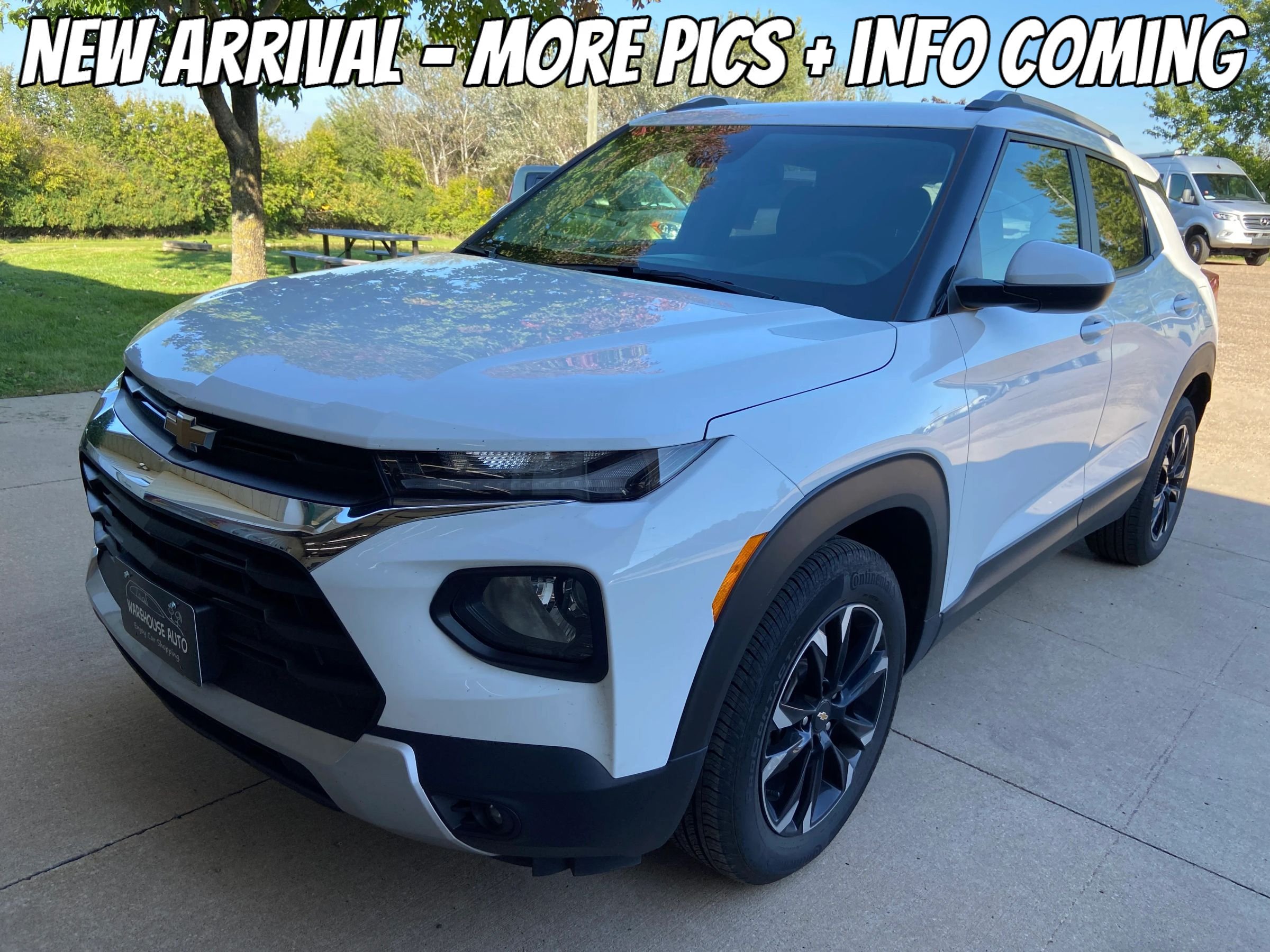 Used 2023 Chevrolet TrailBlazer LT w/ Driver Confidence Package FWD image 1