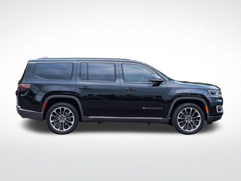 Used 2022 Jeep Wagoneer Series III w/ Premium Group I AWD/4WD image 6