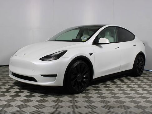 Used 2022 Tesla Model Y Performance AWD/4WD image 3