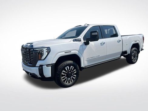 Used 2024 GMC Sierra 3500 Denali Ultimate AWD/4WD image 7
