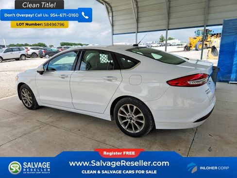 Used 2017 Ford Fusion SE FWD image 3