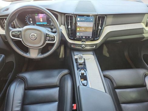 Used 2022 Volvo XC60 B5 Inscription w/ Advanced Package image 10