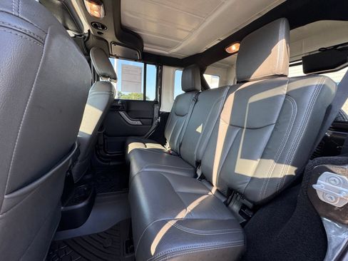 Used 2017 Jeep Wrangler Unlimited Sport w/ Quick Order Package 24S AWD/4WD image 27