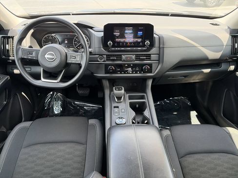 Used 2023 Nissan Pathfinder S AWD/4WD image 27