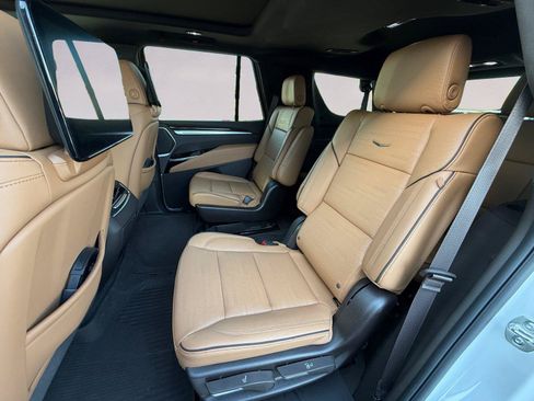 Used 2025 Cadillac Escalade Premium Luxury w/ LPO, Floor Liner Package RWD image 13