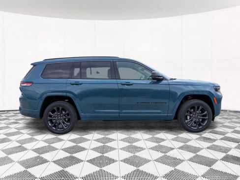 New 2026 Jeep Grand Cherokee L Limited AWD/4WD image 11