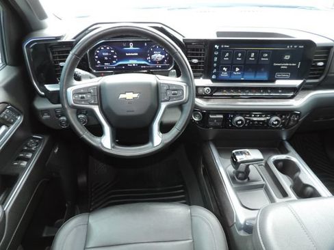 Certified 2023 Chevrolet Silverado 1500 LTZ w/ LTZ Convenience Package II AWD/4WD image 19