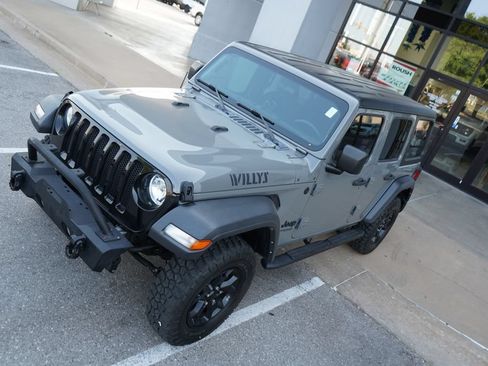 Used 2021 Jeep Wrangler Unlimited Sport AWD/4WD image 13