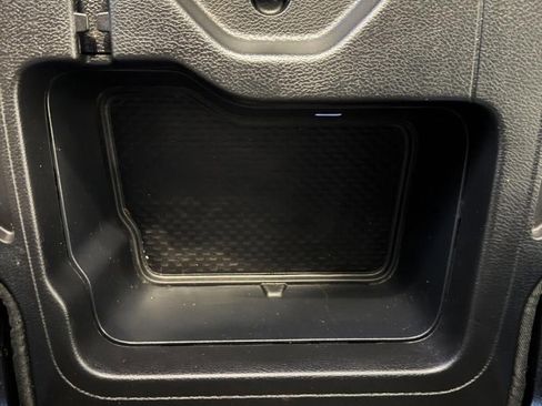 Used 2025 RAM 1500 Laramie AWD/4WD image 23