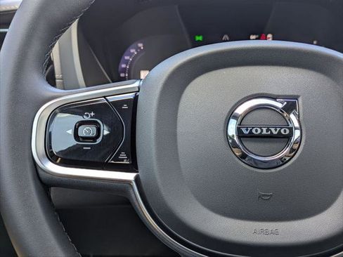 Used 2023 Volvo XC60 B5 Ultimate image 14