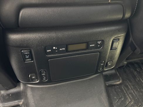Used 2019 Nissan Armada Platinum w/ Captain's Chairs Package AWD/4WD image 33