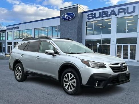Used 2020 Subaru Outback Premium AWD/4WD image 1