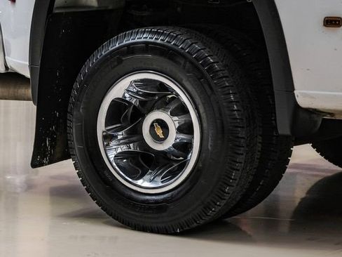 Used 2022 Chevrolet Silverado 3500 LT w/ Convenience Package image 42