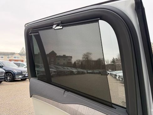 Certified 2023 Volvo XC90 T8 Ultimate w/ Protection Package Premier image 31