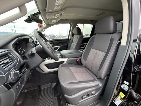 Used 2024 Nissan Titan SV w/ SV Convenience Package AWD/4WD image 27
