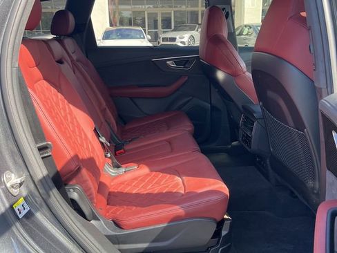 Used 2023 Audi SQ7 Prestige image 12