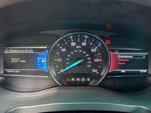 Used 2016 Ford Explorer XLT w/ Equipment Group 202A AWD/4WD image 30