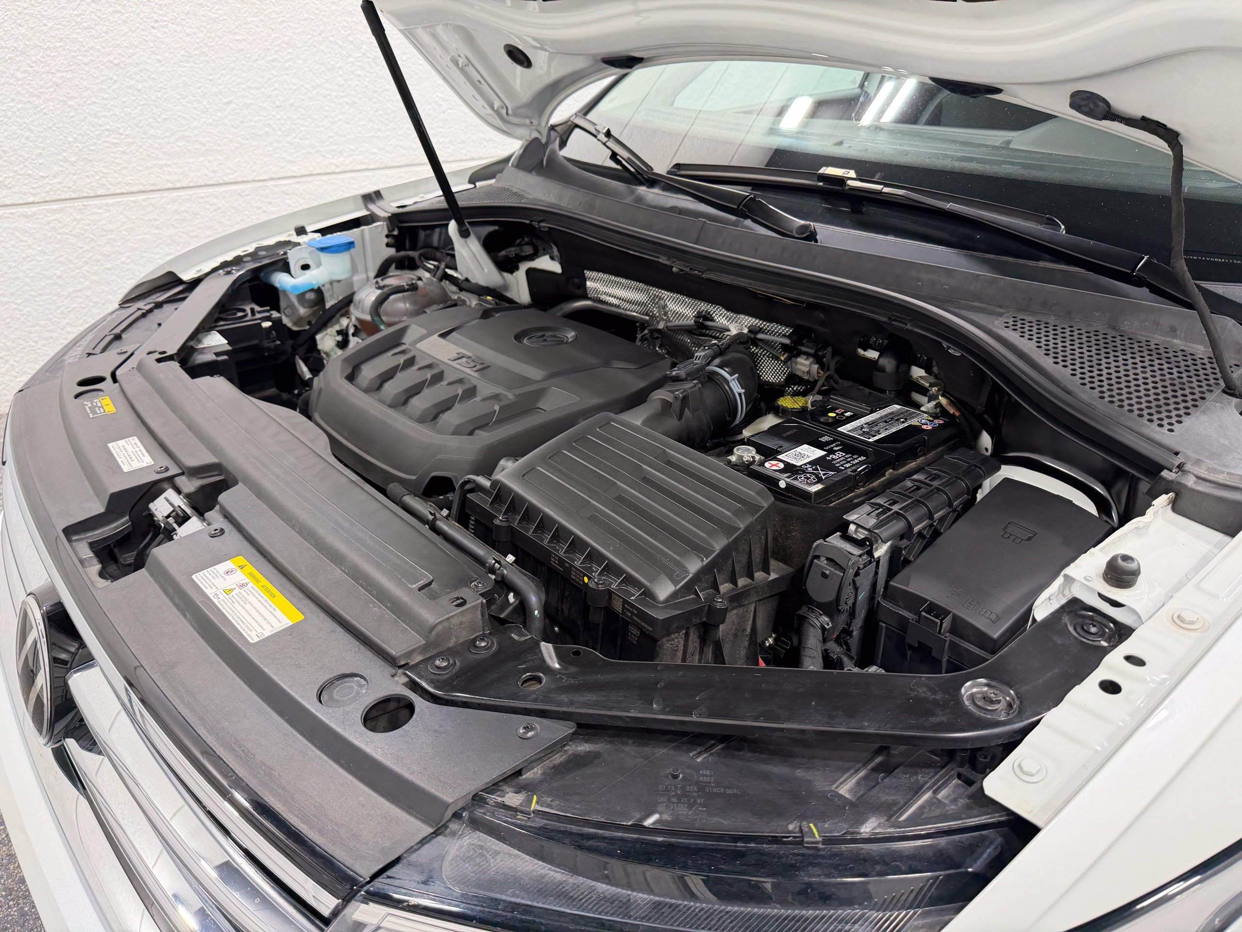 Used 2023 Volkswagen Tiguan SE FWD image 47