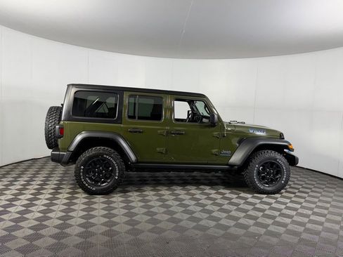 Used 2023 Jeep Wrangler Unlimited w/ Cold Weather Group AWD/4WD image 3