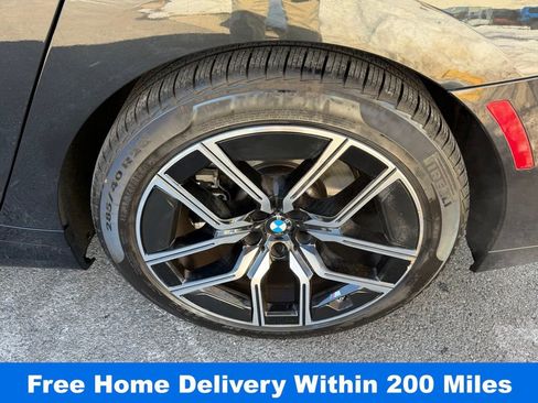 Used 2025 BMW 740i xDrive image 12