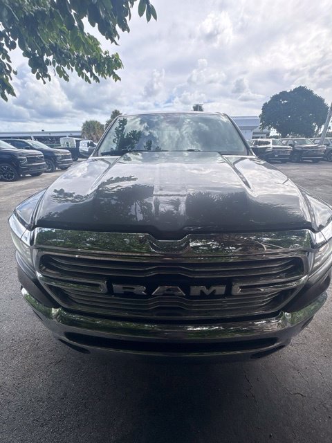 Used 2019 RAM 1500 Laramie RWD image 2
