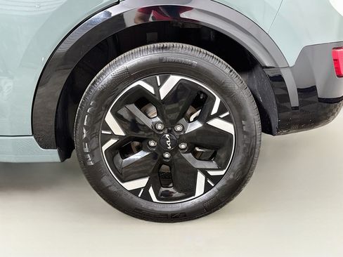 Used 2023 Kia Niro Wind w/ Wind Preserve Package FWD image 29