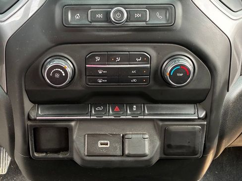 Used 2019 Chevrolet Silverado 1500 Custom w/ Custom Value Package AWD/4WD image 13