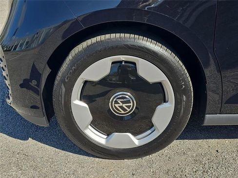 New 2025 Volkswagen ID. Buzz Pro S image 6