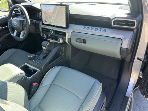 Used 2024 Toyota Tacoma 4x4 Double Cab Hybrid image 11