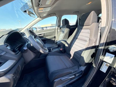 Used 2017 Honda CR-V LX image 12