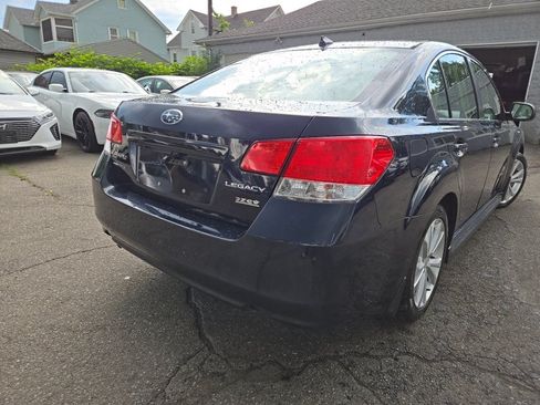 Used 2013 Subaru Legacy 2.5i Limited AWD/4WD image 5