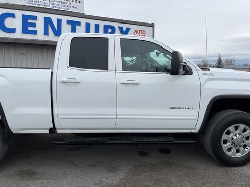 Used 2015 GMC Sierra 2500 SLE image 15
