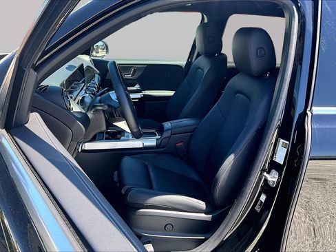 Certified 2026 Mercedes-Benz GLB 250 image 8