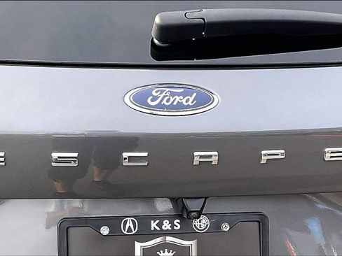 Used 2024 Ford Escape ST-Line image 8