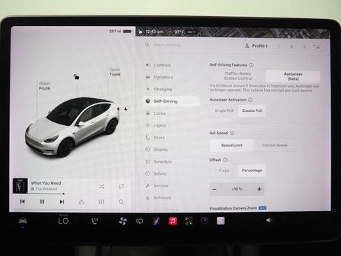 Used 2021 Tesla Model Y Long Range AWD/4WD image 27