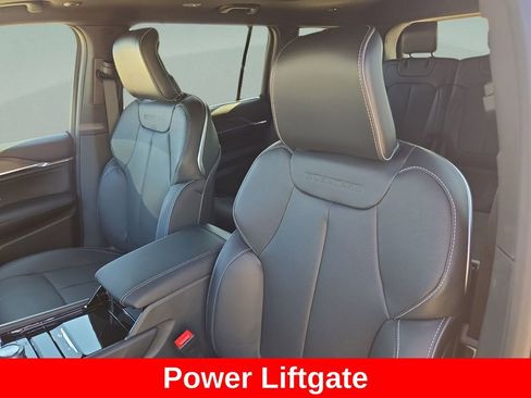 New 2025 Jeep Grand Cherokee L Overland w/ Luxury Tech Group IV AWD/4WD image 15