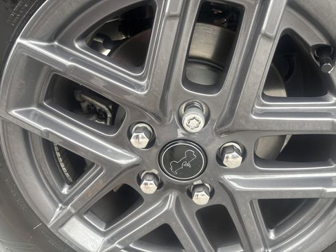 Used 2025 Jeep Wrangler Sport S image 7