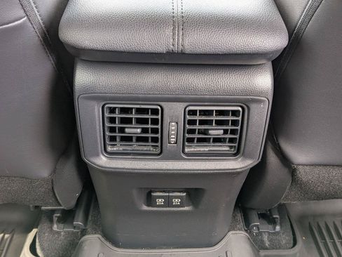 Used 2020 Toyota RAV4 XLE Premium AWD/4WD image 32