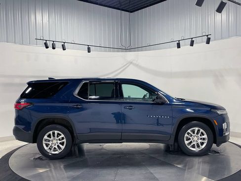 Used 2023 Chevrolet Traverse LS AWD/4WD image 10